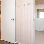 Дом отдыха 8 Person In
